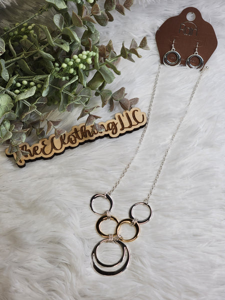 Rain - Two Tone Connected Rings Necklace Set