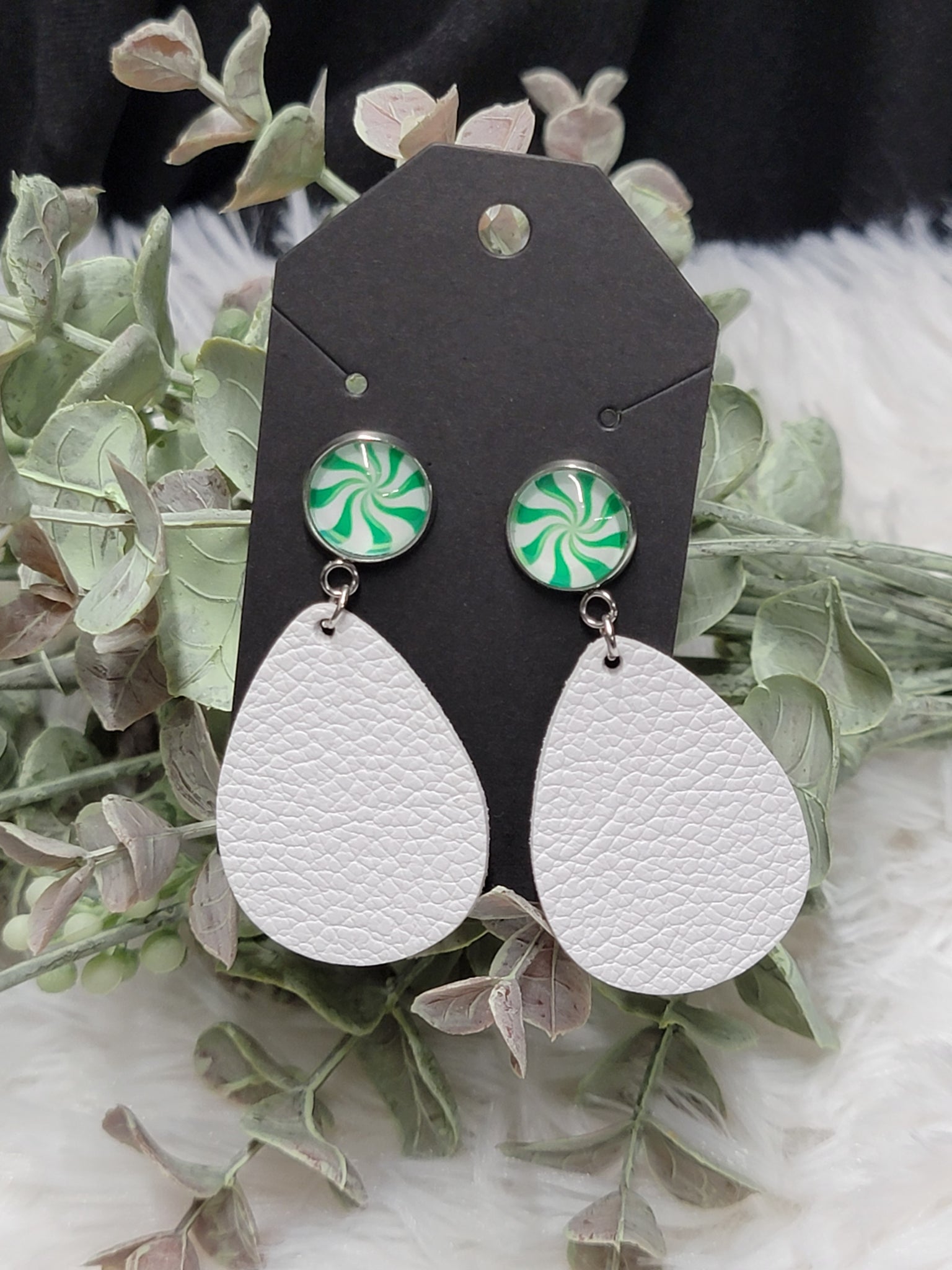 Peppermint Dangle Earrings - Green