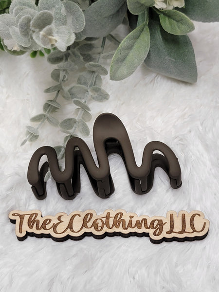 Matte Finish Wave Design Hair Claw Clips