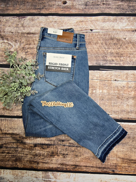 Judy Blue Mid-Rise Boyfriend Jean