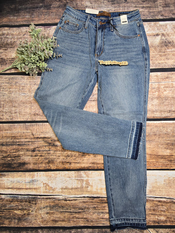 Judy Blue Mid-Rise Boyfriend Jean