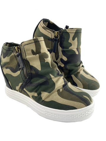 Not Rated Ari Camo Wedges